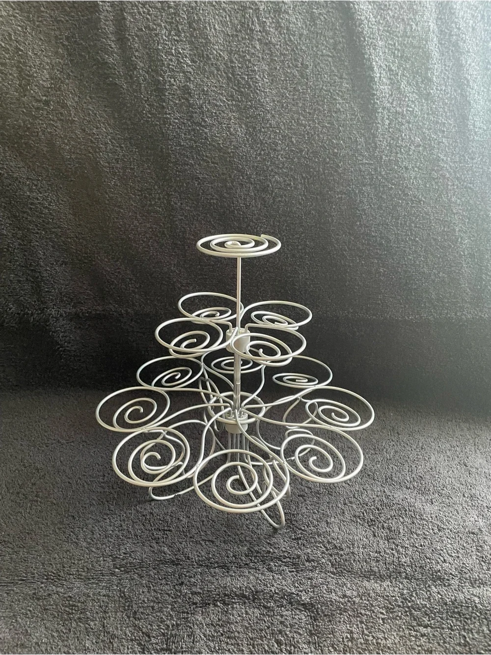 Wilton Silver Cupcake Dessert Stand